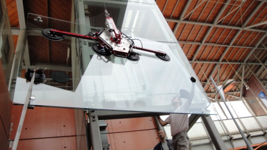 PALONNIERTREMIEASCENSEURVITRAGE